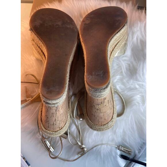 Badgley Mischka metallic gold wedge sandals sz 10 - Picture 5 of 16